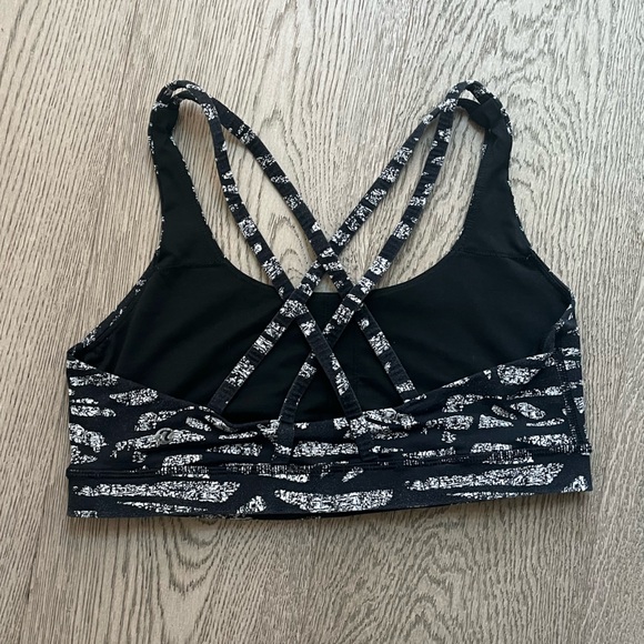 Lululemon Energy Bra | Mini Graf Black White | Size 8 - Picture 4 of 5